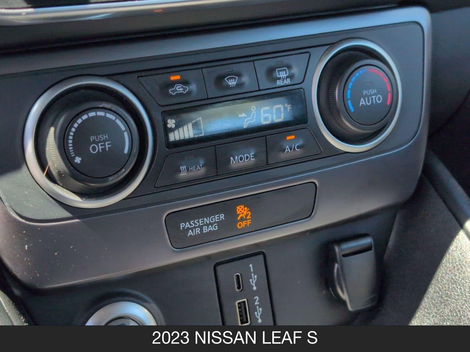 Used 2023 Nissan Leaf S image 19