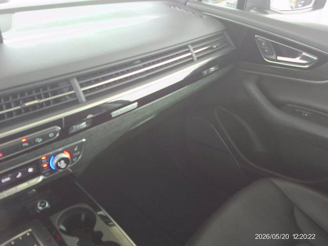 Used 2018 Audi Q7 3.0T Prestige AWD/4WD image 12