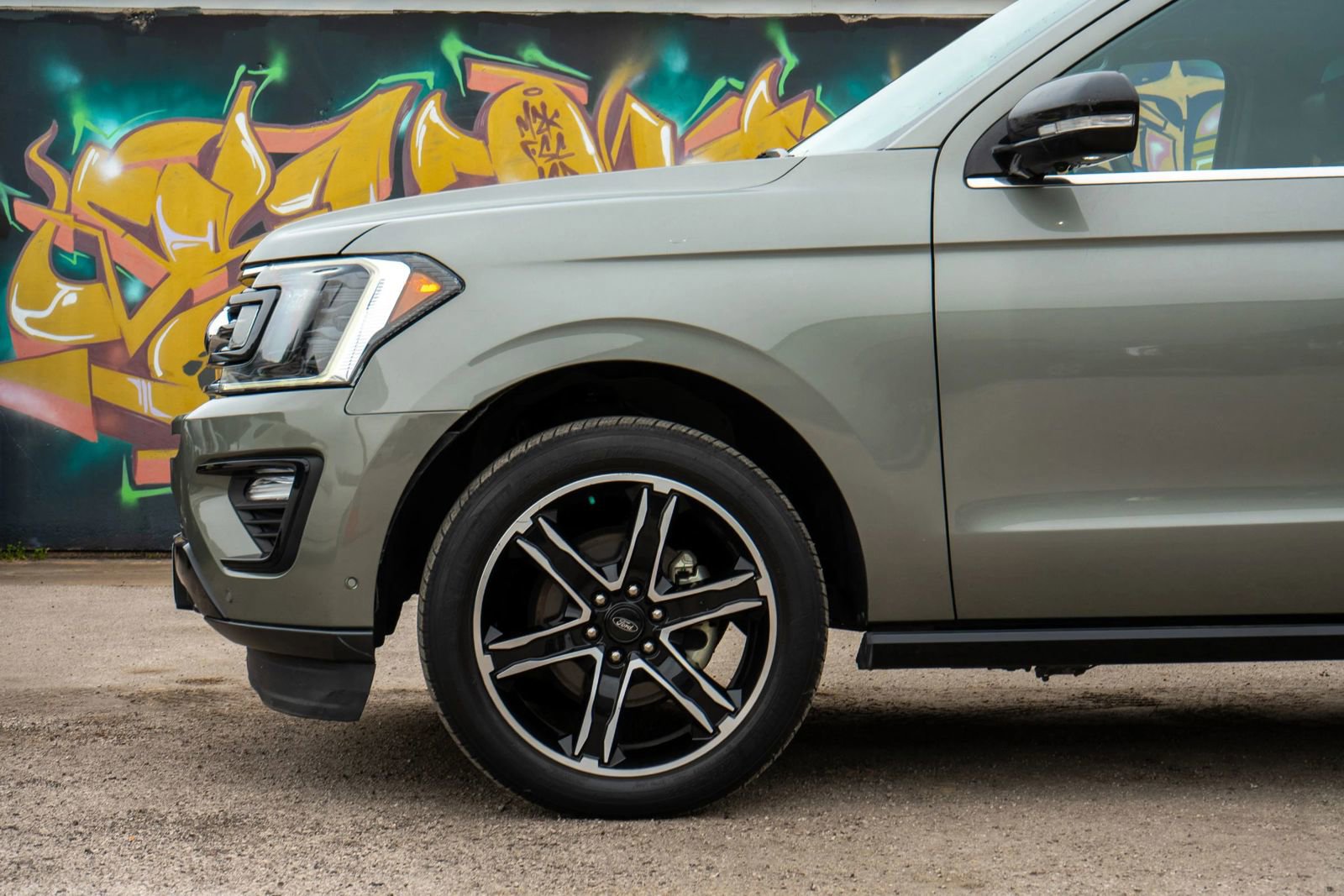 Used 2019 Ford Expedition Max Limited w/ Equipment Group 303A AWD/4WD image 7