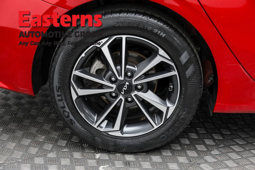 Used 2024 Kia Forte LXS image 30