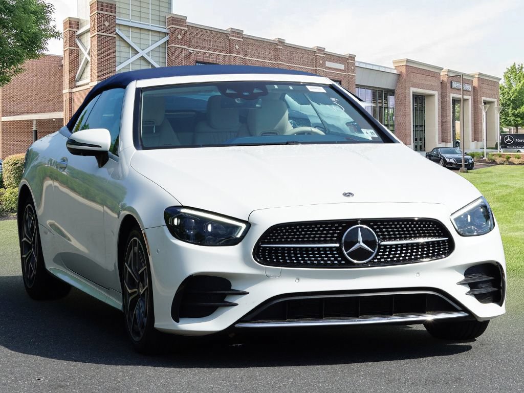 Used 2021 Mercedes-Benz E 450 4MATIC Cabriolet image 3