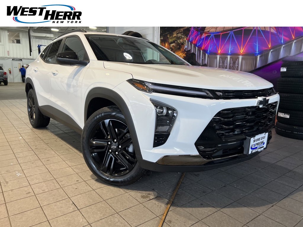 Used 2025 Chevrolet Trax ACTIV w/ Sunroof Package image 1