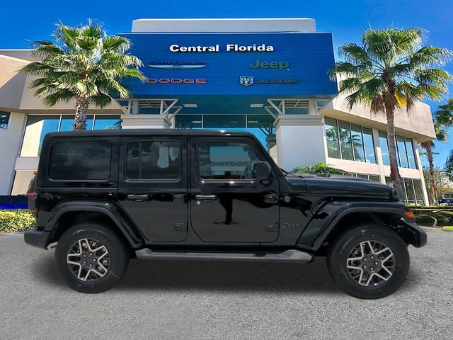 New 2026 Jeep Wrangler Unlimited Sahara AWD/4WD image 4