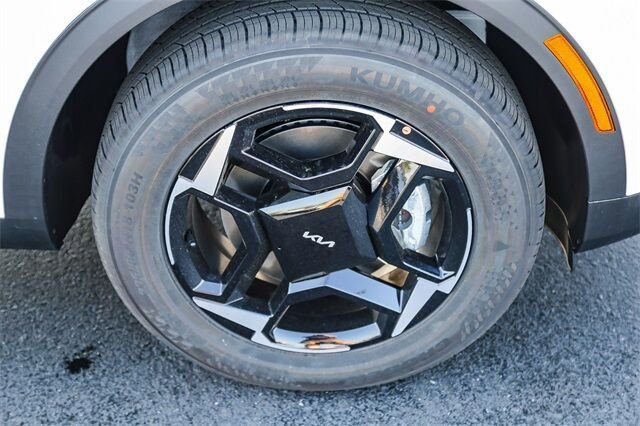 New 2026 Kia Sportage EX w/ EX Panorama Roof Package image 11