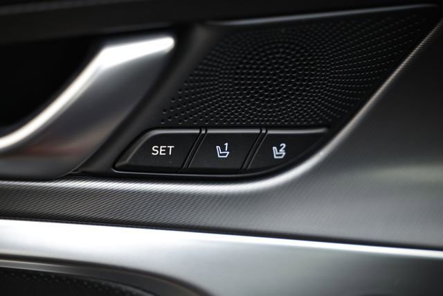 New 2025 Genesis G70 3.3T Advanced image 19