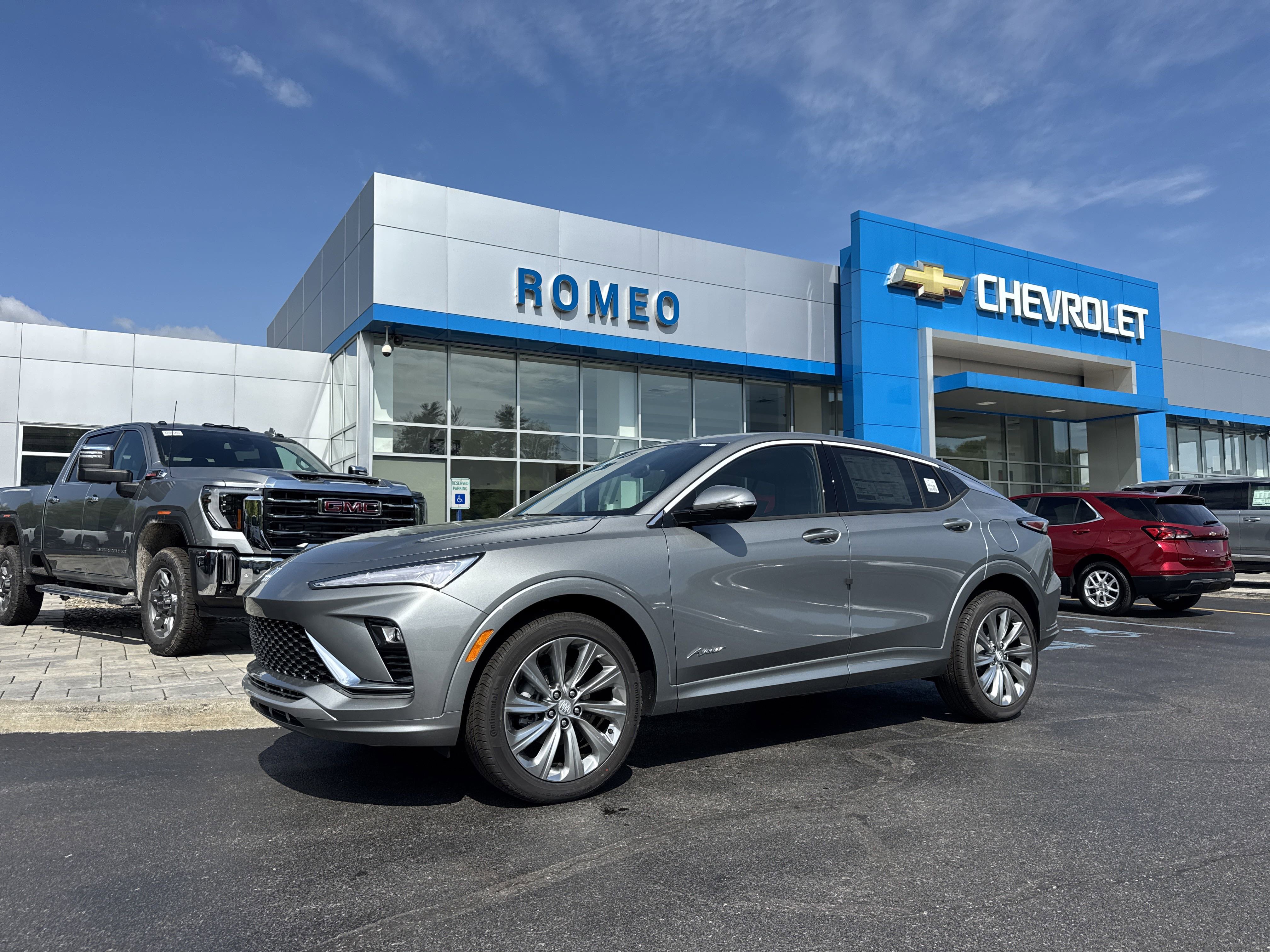 New 2025 Buick Envista Avenir video 1