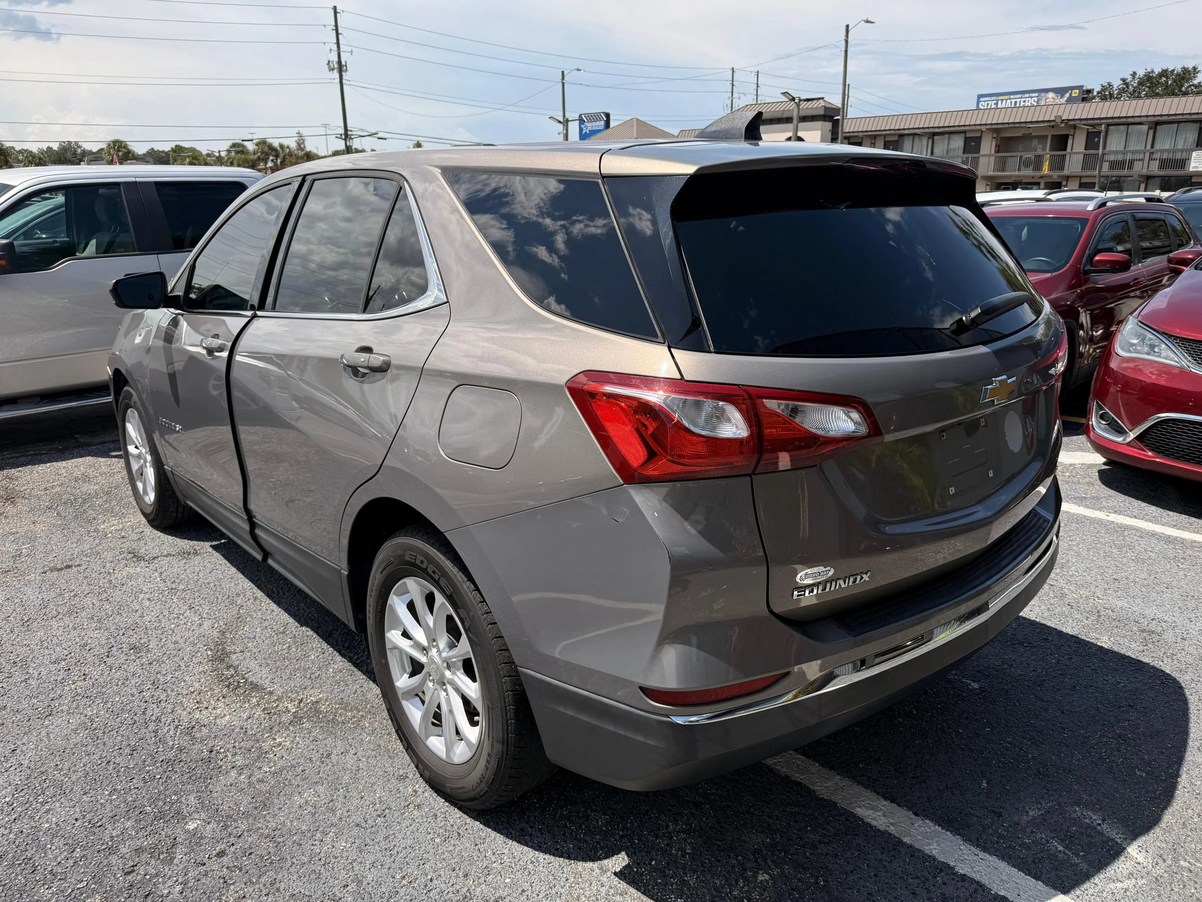 Used 2018 Chevrolet Equinox LT FWD image 4