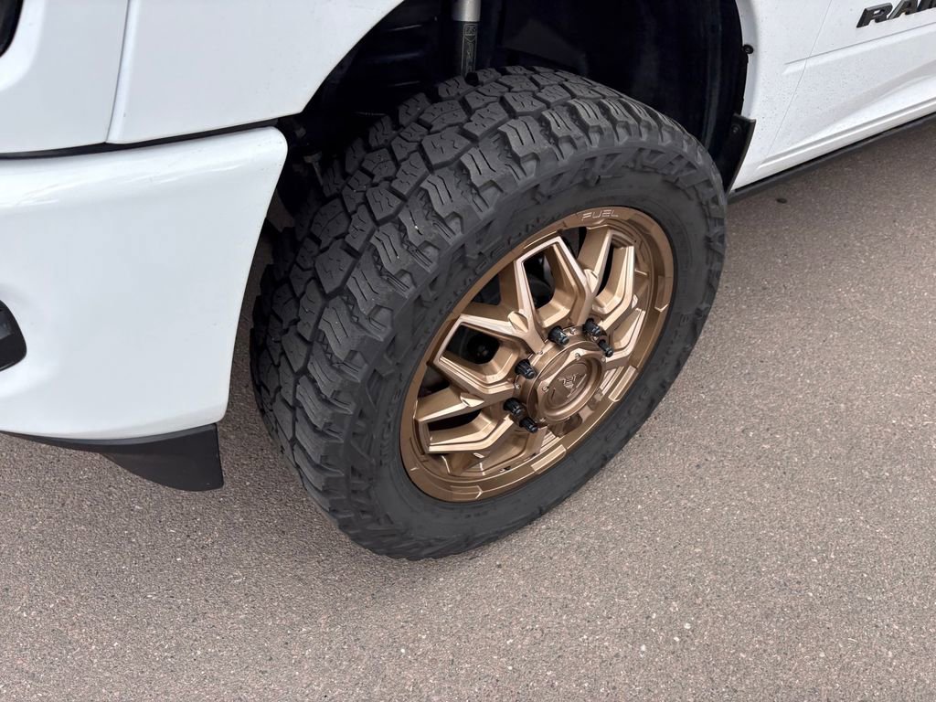 Used 2025 RAM 3500 Laramie image 10