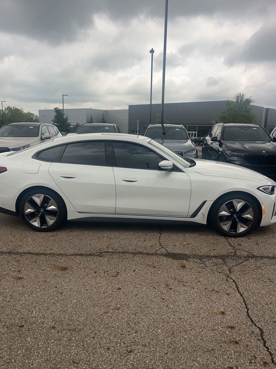 Used 2023 BMW i4 eDrive35 w/ Premium Package RWD image 3