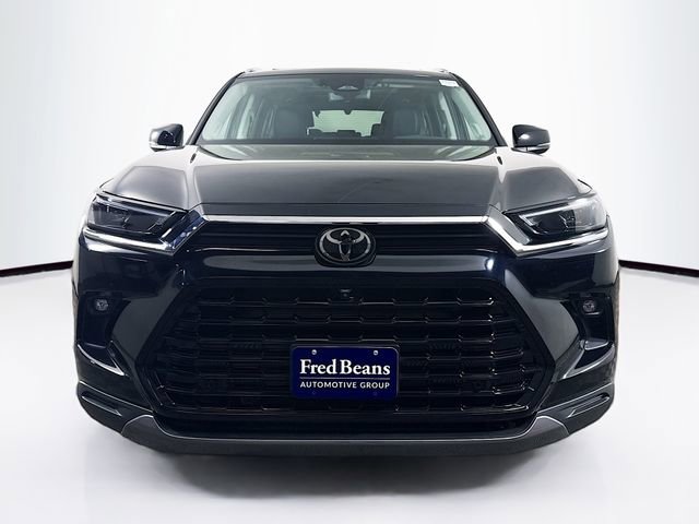 Used 2024 Toyota Grand Highlander Platinum image 2