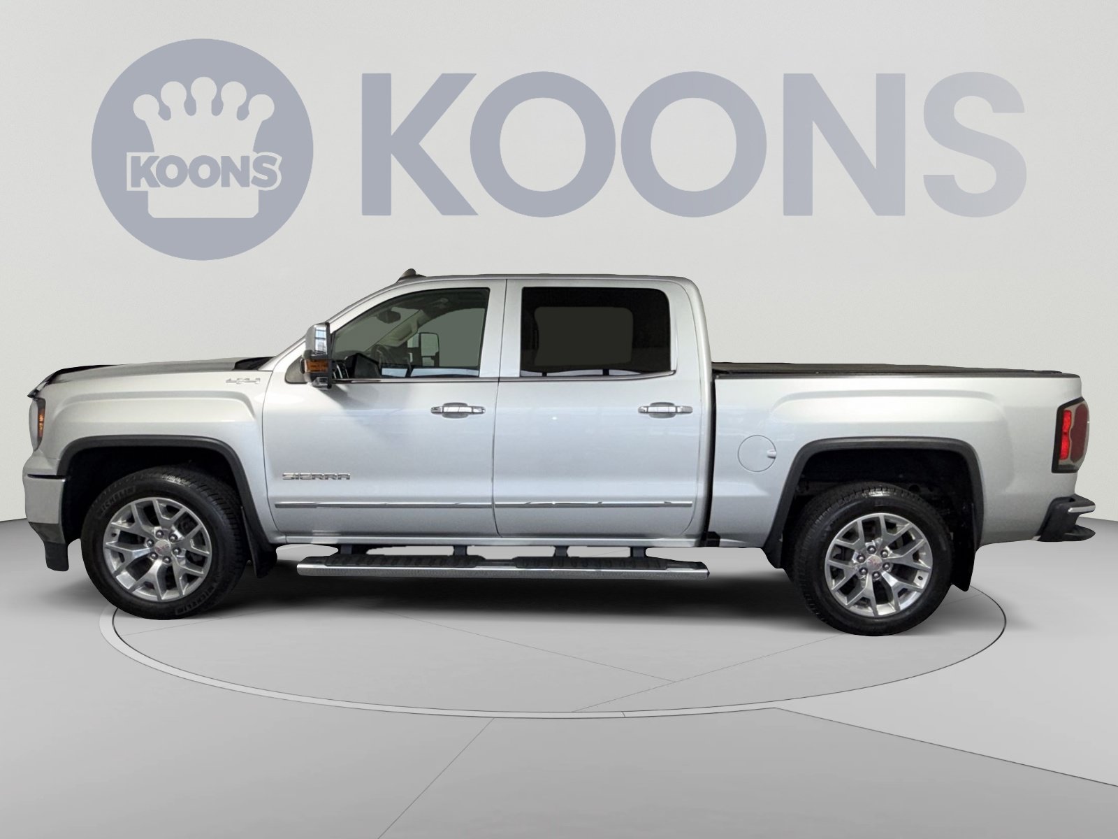 Used 2018 GMC Sierra 1500 SLT AWD/4WD image 2