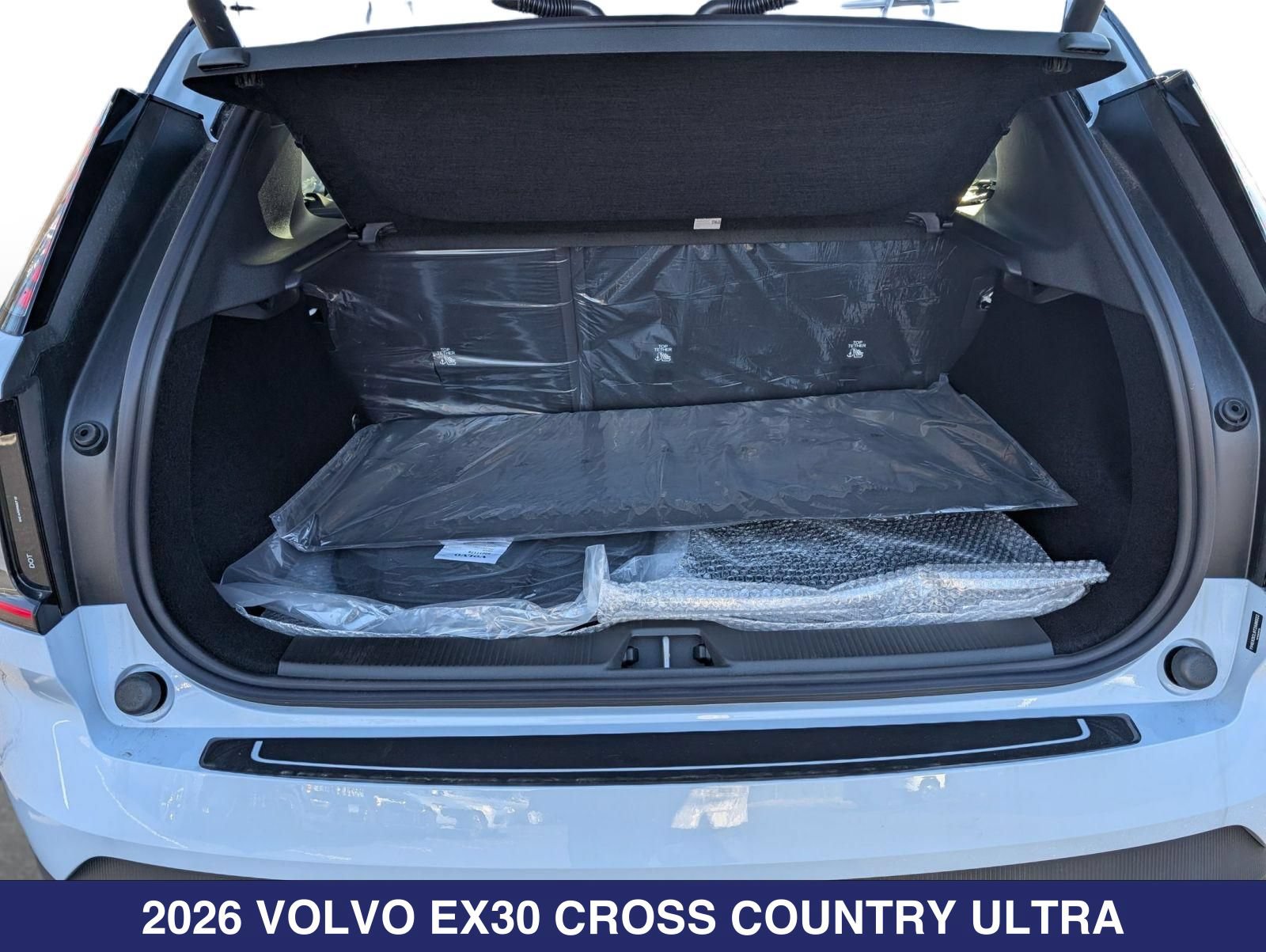 New 2026 Volvo EX30 Cross Country Ultra w/ Protection Package Premier AWD/4WD image 20