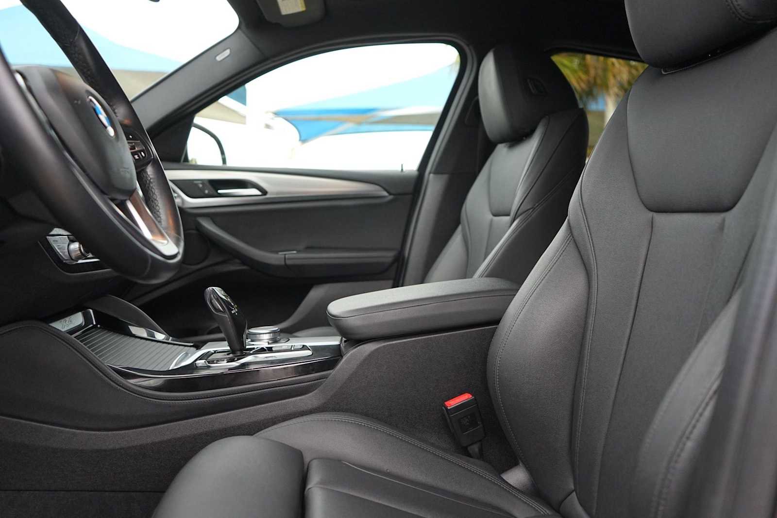 Used 2020 BMW X4 xDrive30i image 11