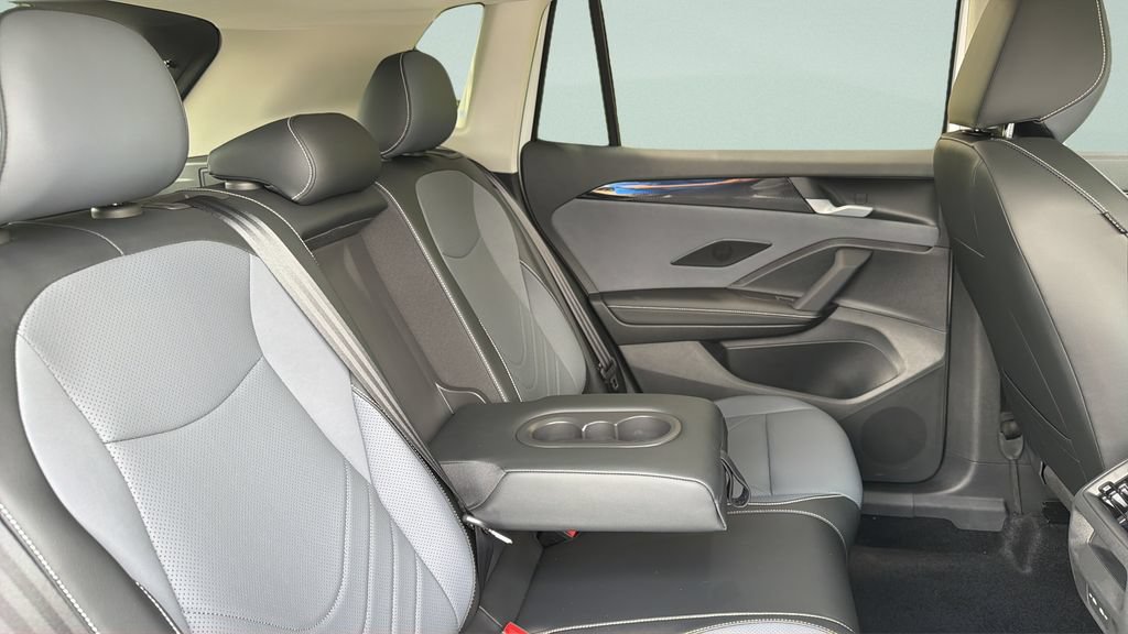 New 2026 Volkswagen Tiguan SE AWD/4WD image 36