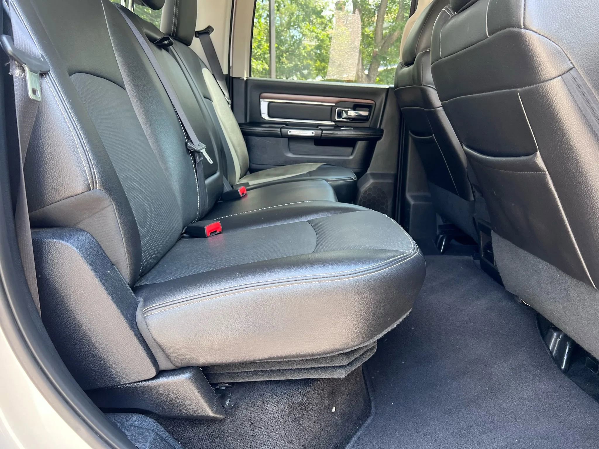 Used 2016 RAM 2500 Laramie image 11