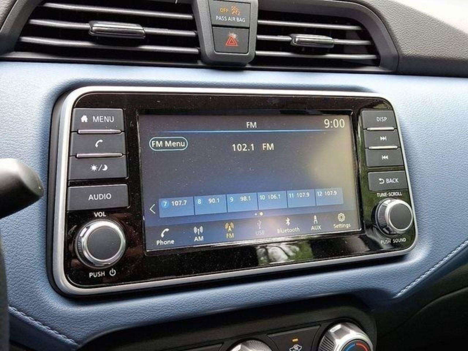 New 2025 Nissan Versa SV w/ Trunk Package FWD image 12