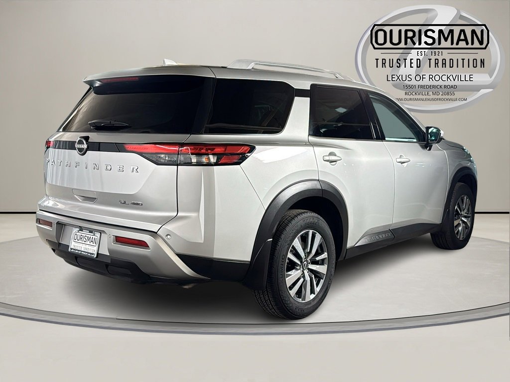 Used 2024 Nissan Pathfinder SL image 8