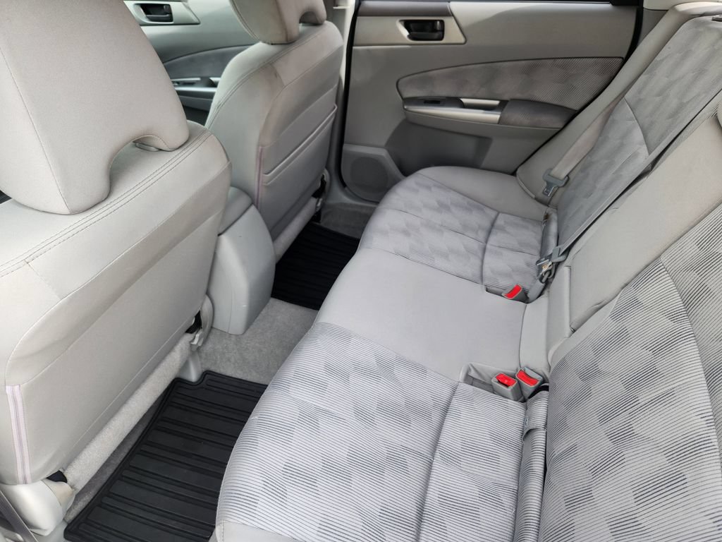 Used 2010 Subaru Forester 2.5X AWD/4WD image 9