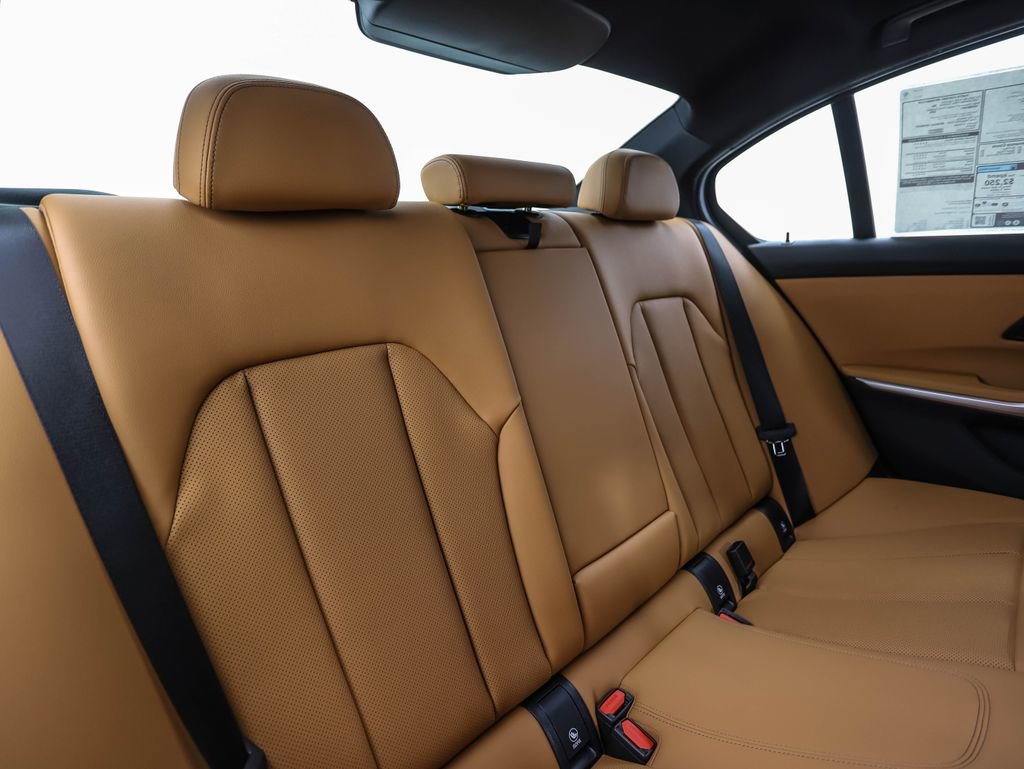 New 2026 BMW 330i xDrive Sedan w/ Convenience Package image 28