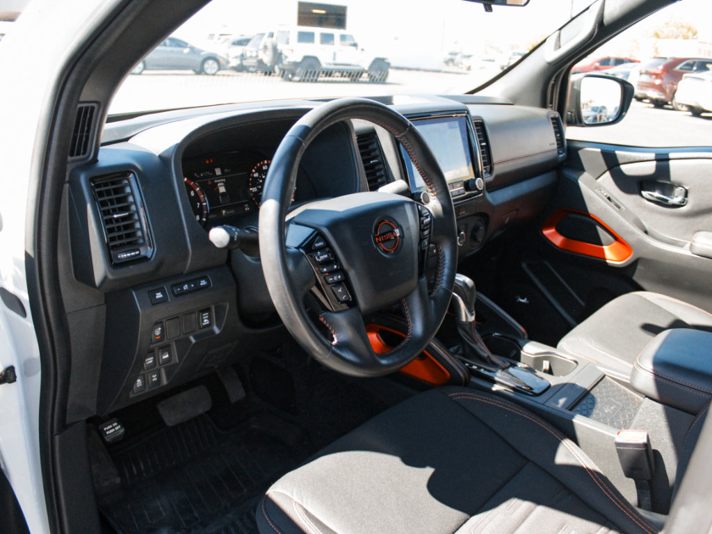 Used 2023 Nissan Frontier PRO-4X w/ Pro Convenience Package AWD/4WD image 9