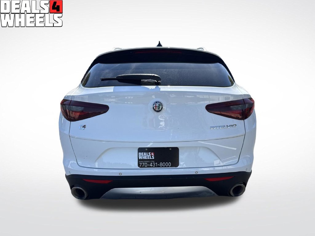 Used 2019 Alfa Romeo Stelvio Ti AWD/4WD image 4