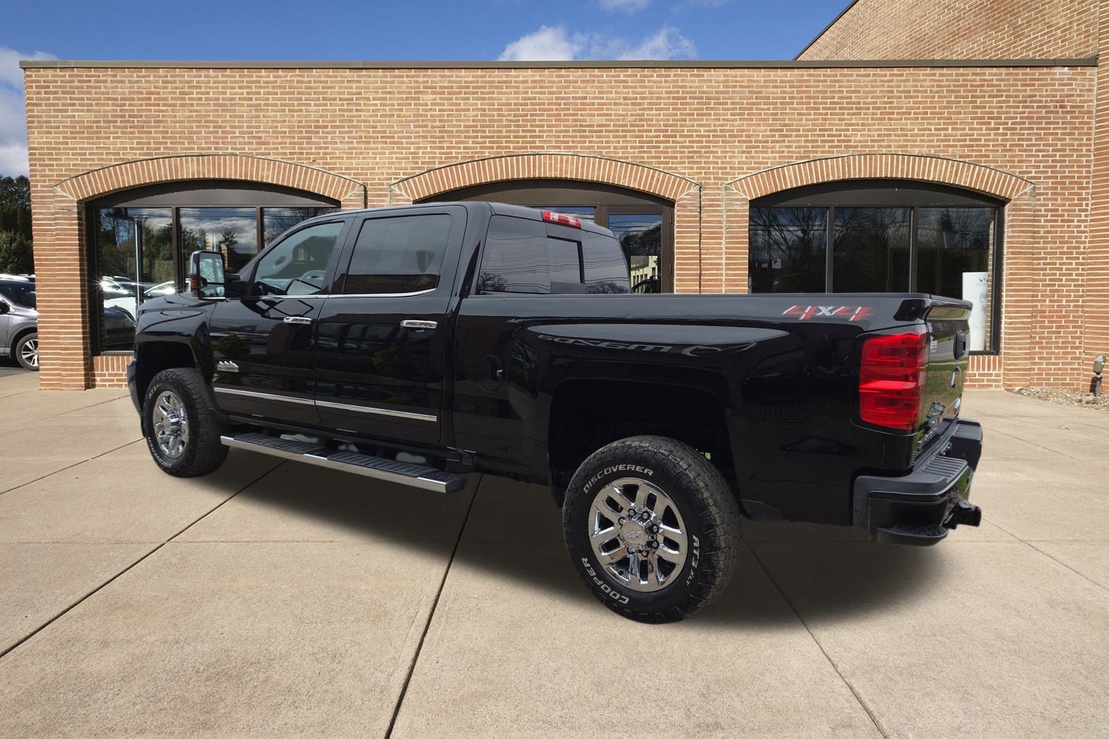 Used 2019 Chevrolet Silverado 3500 High Country w/ Duramax Plus Package image 6
