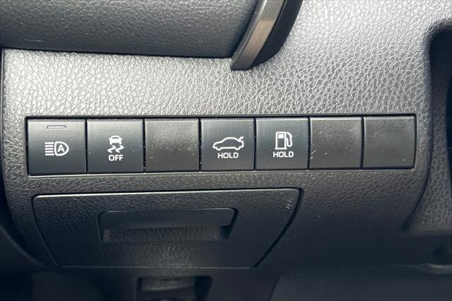 Certified 2020 Toyota Camry LE w/ Convenience Package FWD image 28