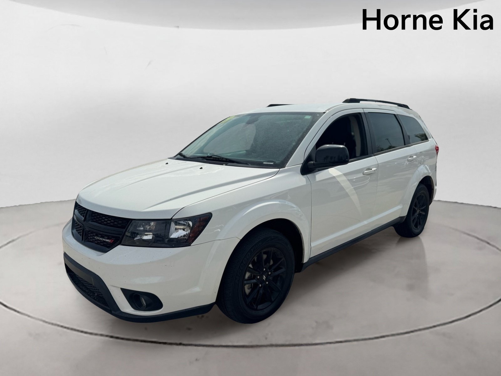 Used 2019 Dodge Journey SE FWD image 7