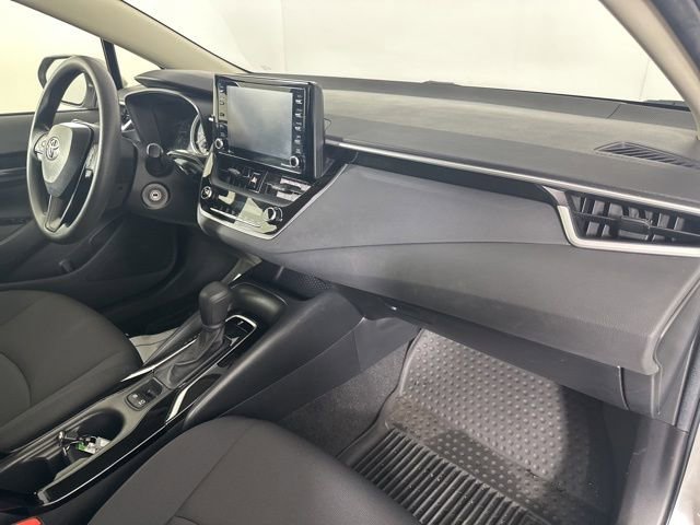 Used 2022 Toyota Corolla LE FWD image 25