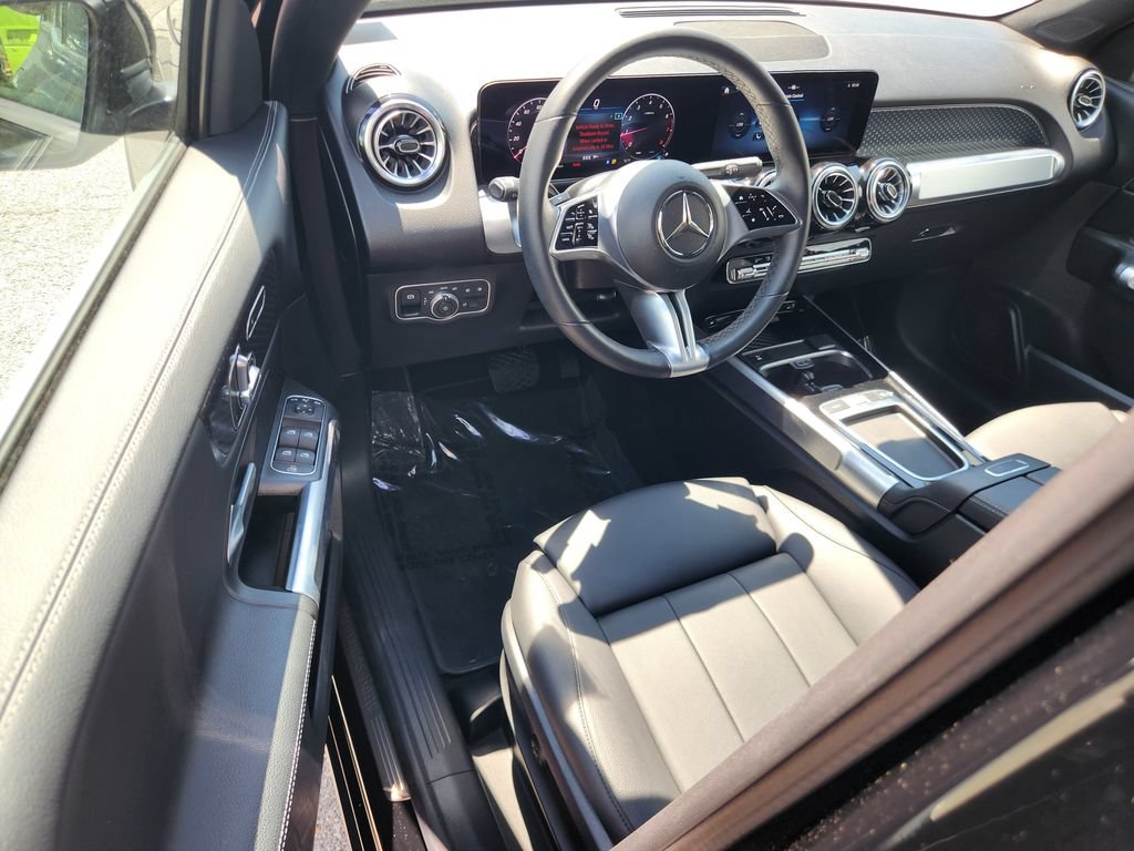 Used 2024 Mercedes-Benz GLB 250 image 14