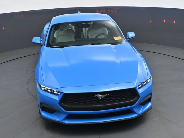 Used 2025 Ford Mustang Premium RWD image 32