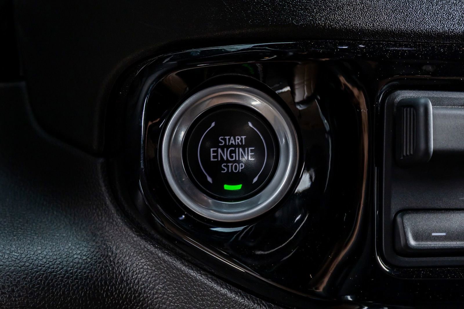 Used 2024 Chevrolet Silverado 3500 High Country w/ High Country Premium Package image 23