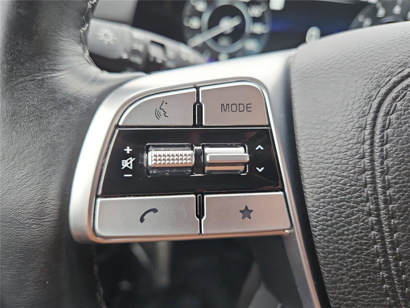 Used 2025 Kia Telluride SX X-Line image 16