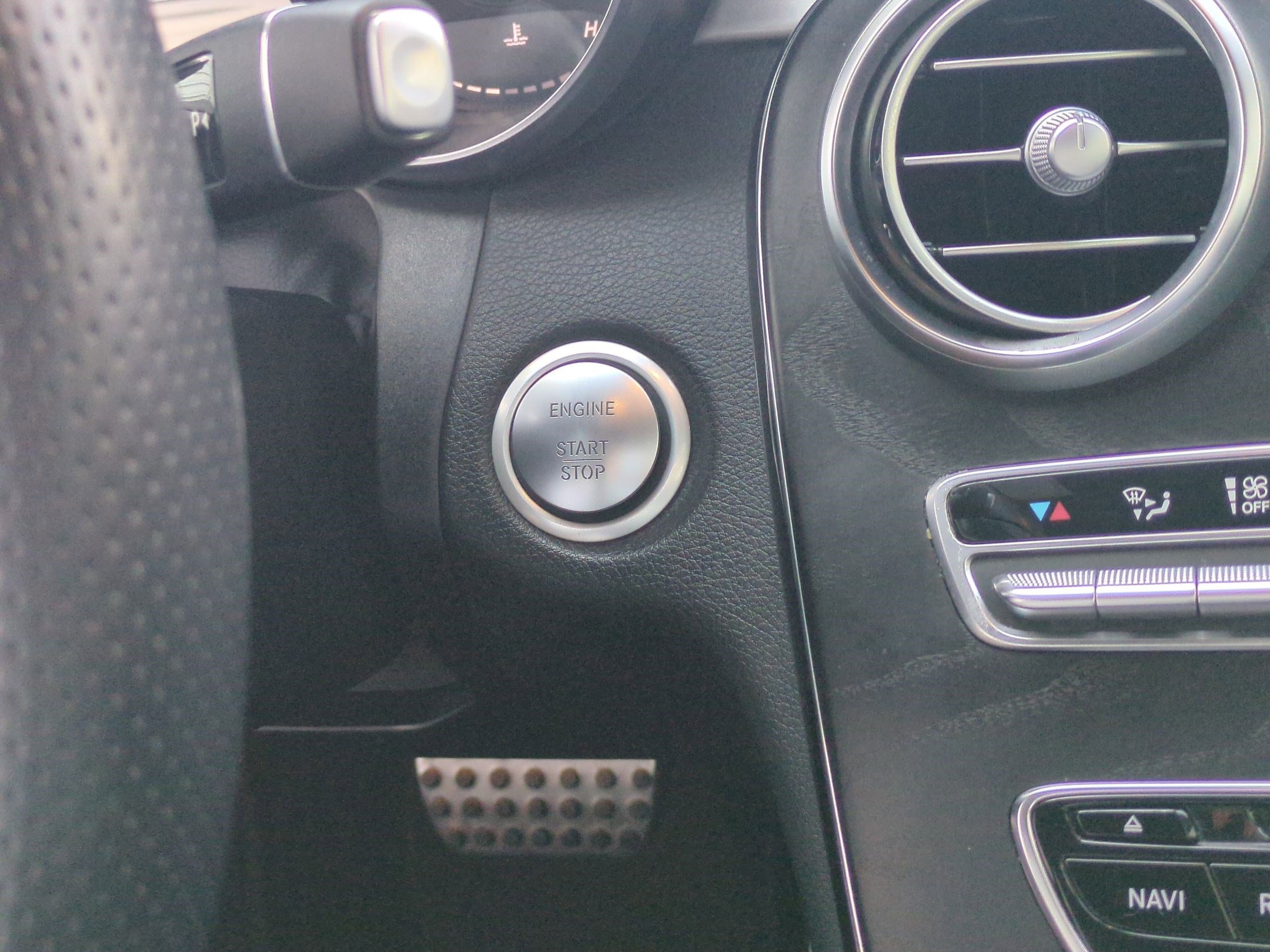 Used 2018 Mercedes-Benz C 300 4MATIC Cabriolet image 19