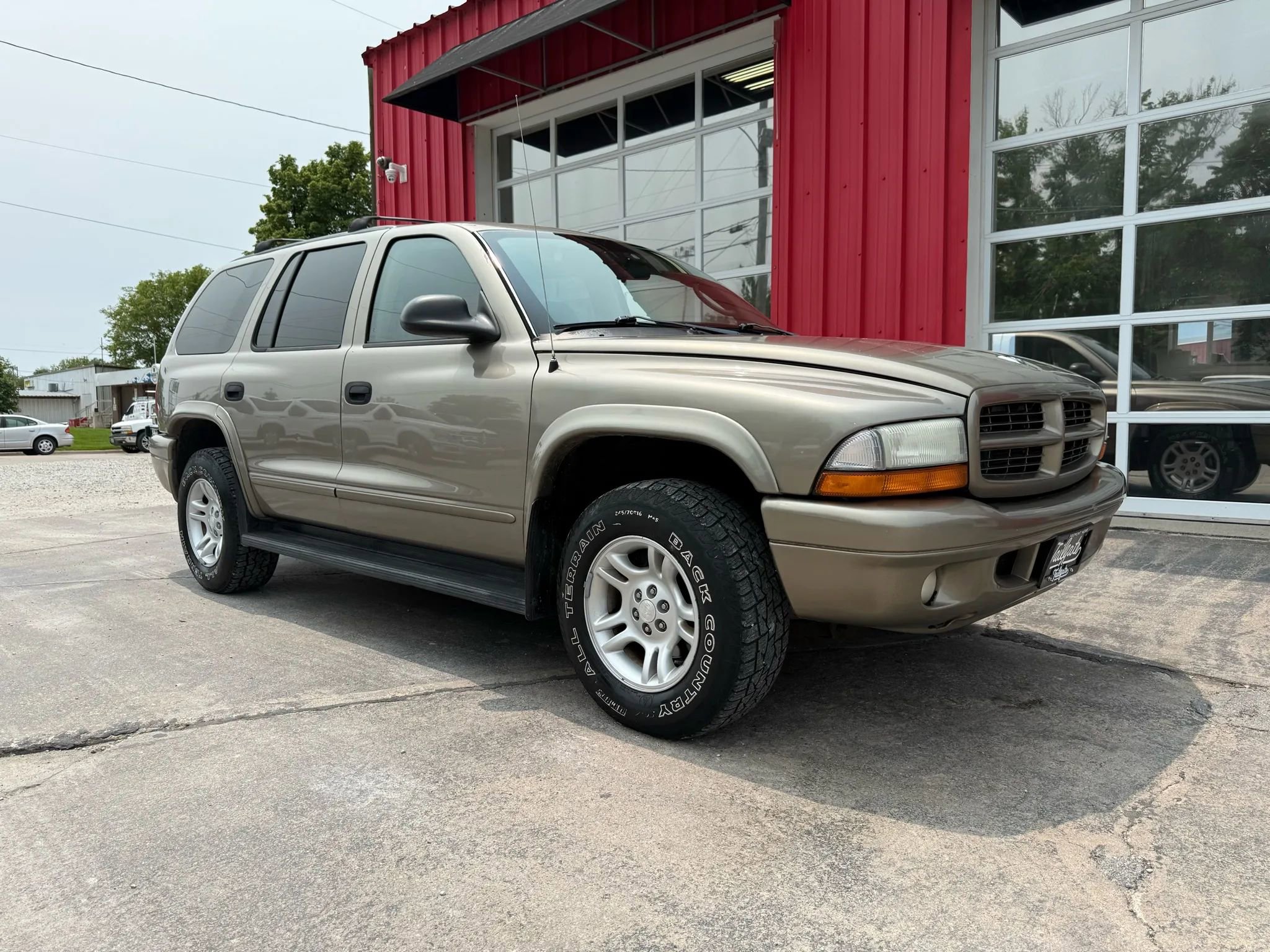Used 2003 Dodge Durango SLT image 2