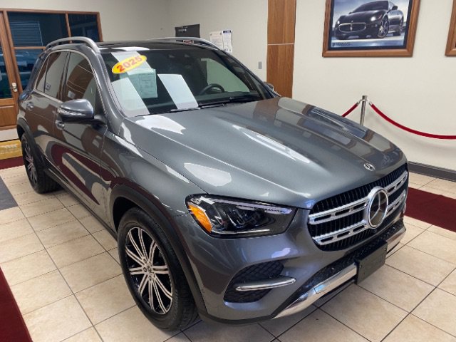 Used 2025 Mercedes-Benz GLE 450e 4MATIC w/ Driver Assistance Package image 5