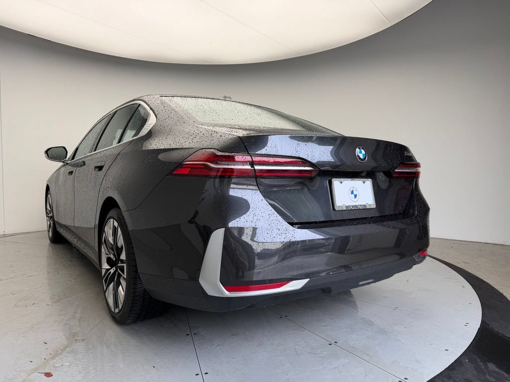 Certified 2026 BMW 530i RWD image 4