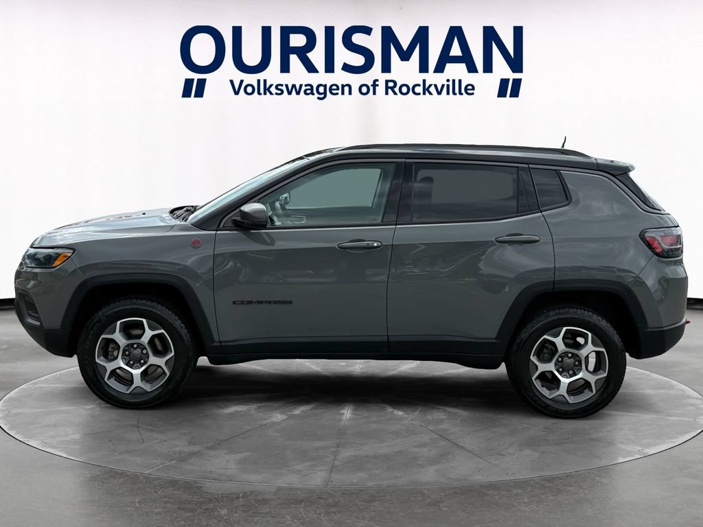 Used 2022 Jeep Compass Trailhawk w/ Trailhawk Elite Group AWD/4WD image 3