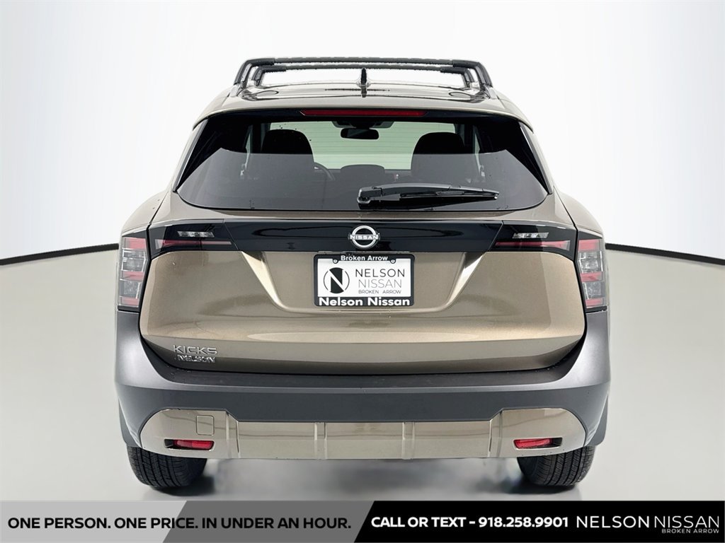 New 2027 Nissan Kicks SV w/ Cold Weather Package FWD image 6