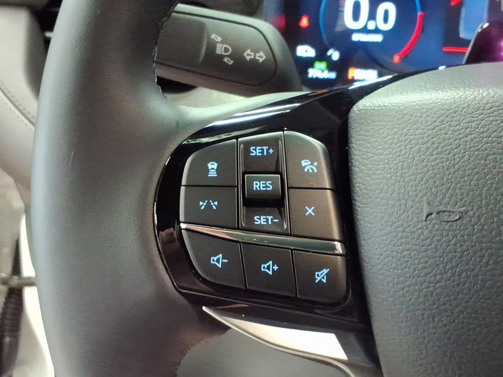 Used 2026 Ford Explorer Platinum w/ LUX Leather Package AWD/4WD image 22