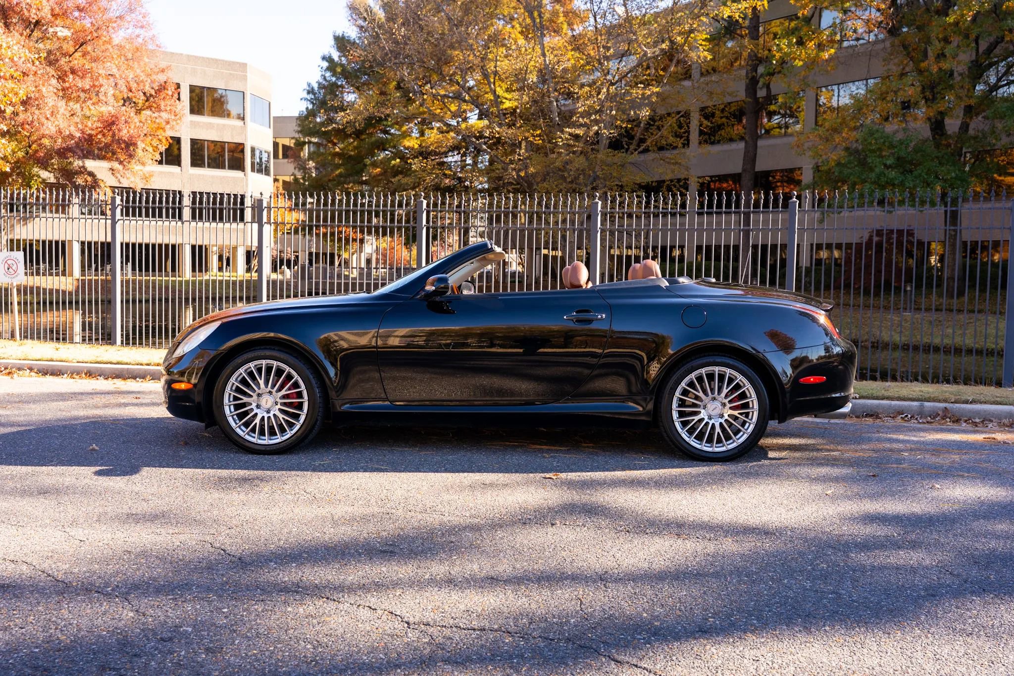Used 2003 Lexus SC 430 Convertible image 10