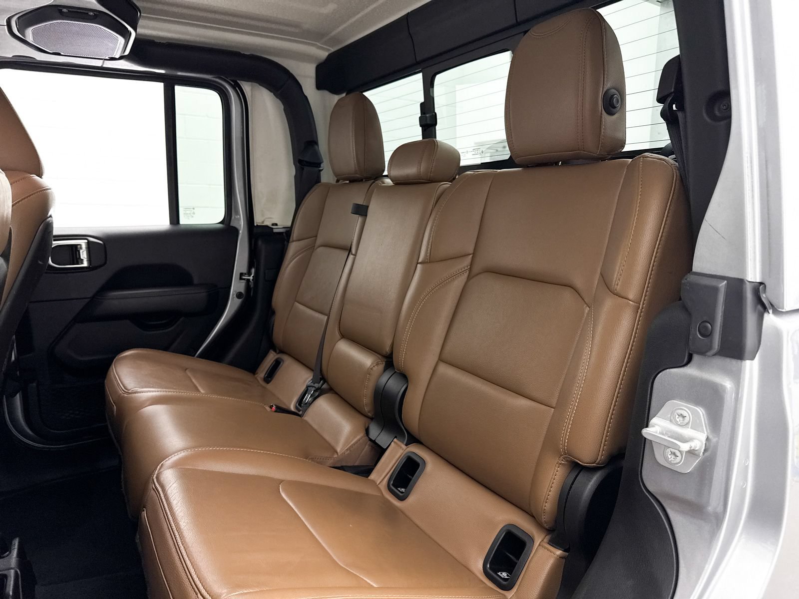 Used 2020 Jeep Gladiator Rubicon AWD/4WD image 29