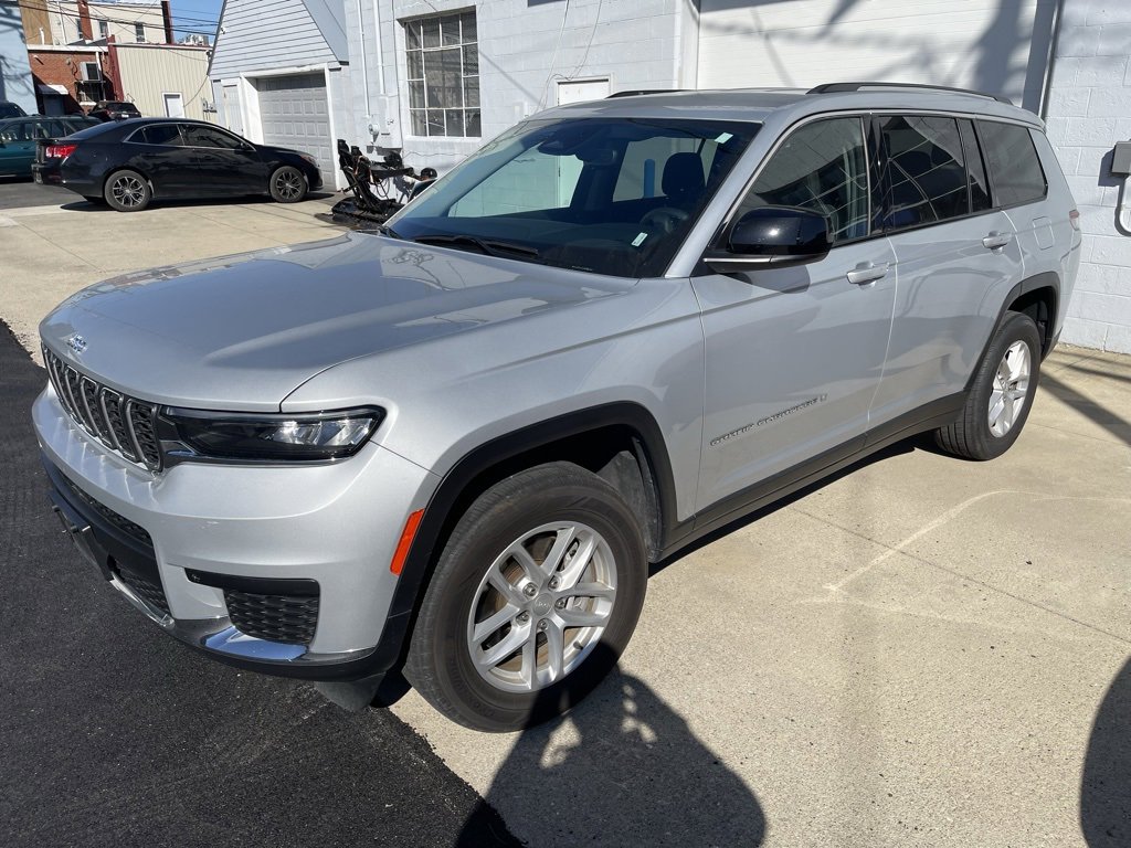 Used 2024 Jeep Grand Cherokee L Laredo image 5
