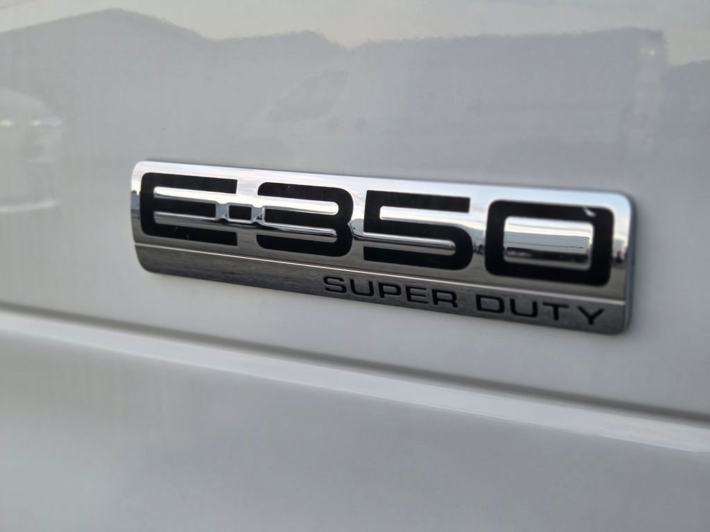 Used 2021 Ford E-350 and Econoline 350 Super Duty image 22