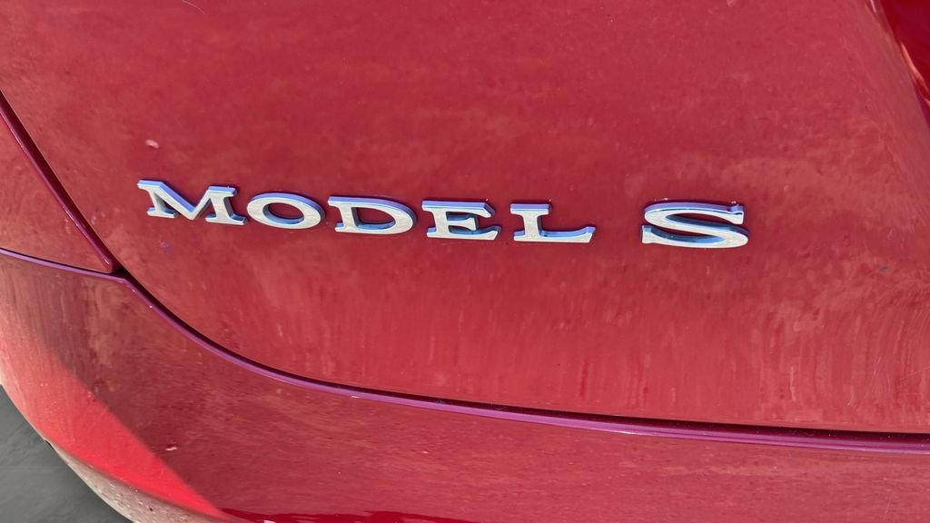 Used 2015 Tesla Model S 85D image 28