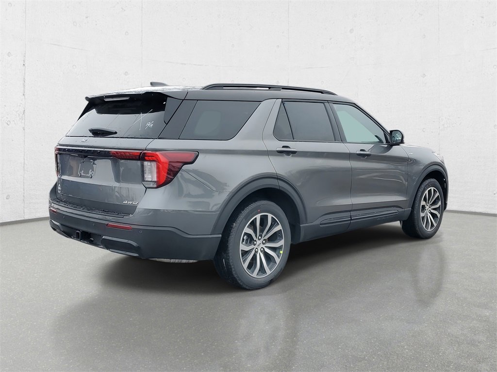 New 2026 Ford Explorer ST-Line image 7