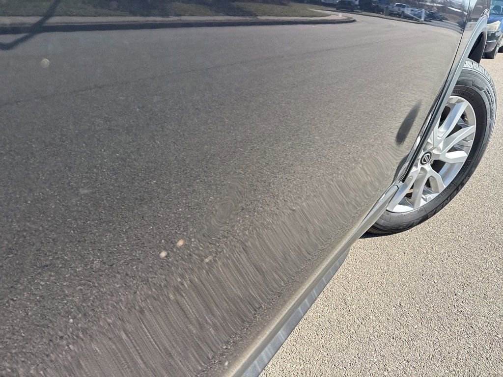 Used 2018 Nissan Rogue SV FWD image 11