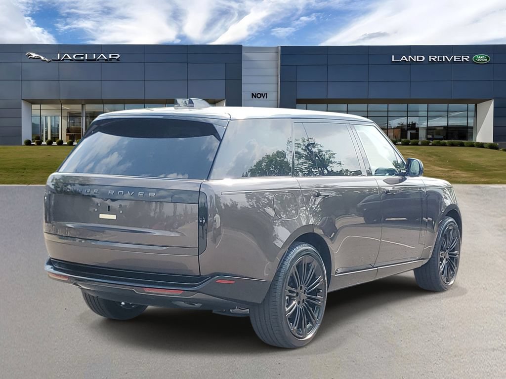 New 2026 Land Rover Range Rover Long Wheelbase SE AWD/4WD image 3