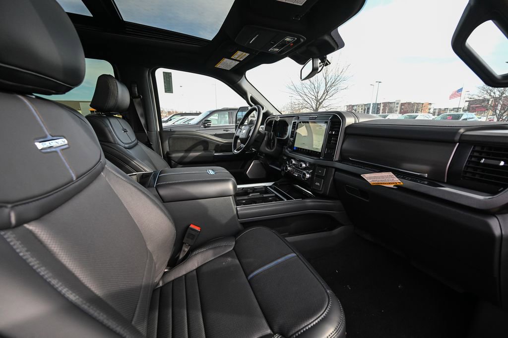 New 2026 Ford F450 Platinum w/ FX4 Off-Road Package image 21