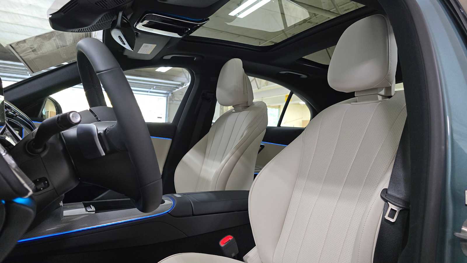 New 2026 Mercedes-Benz E 350 4MATIC Sedan image 21